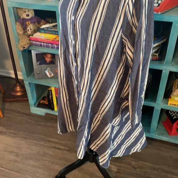 Asymmetrical Stripped Dress - Picture 3 of 5